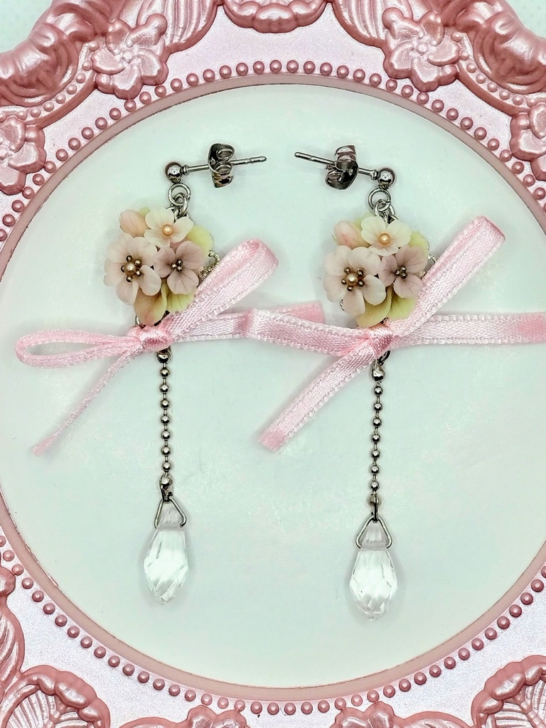 421 桜のブーケリボンピアス