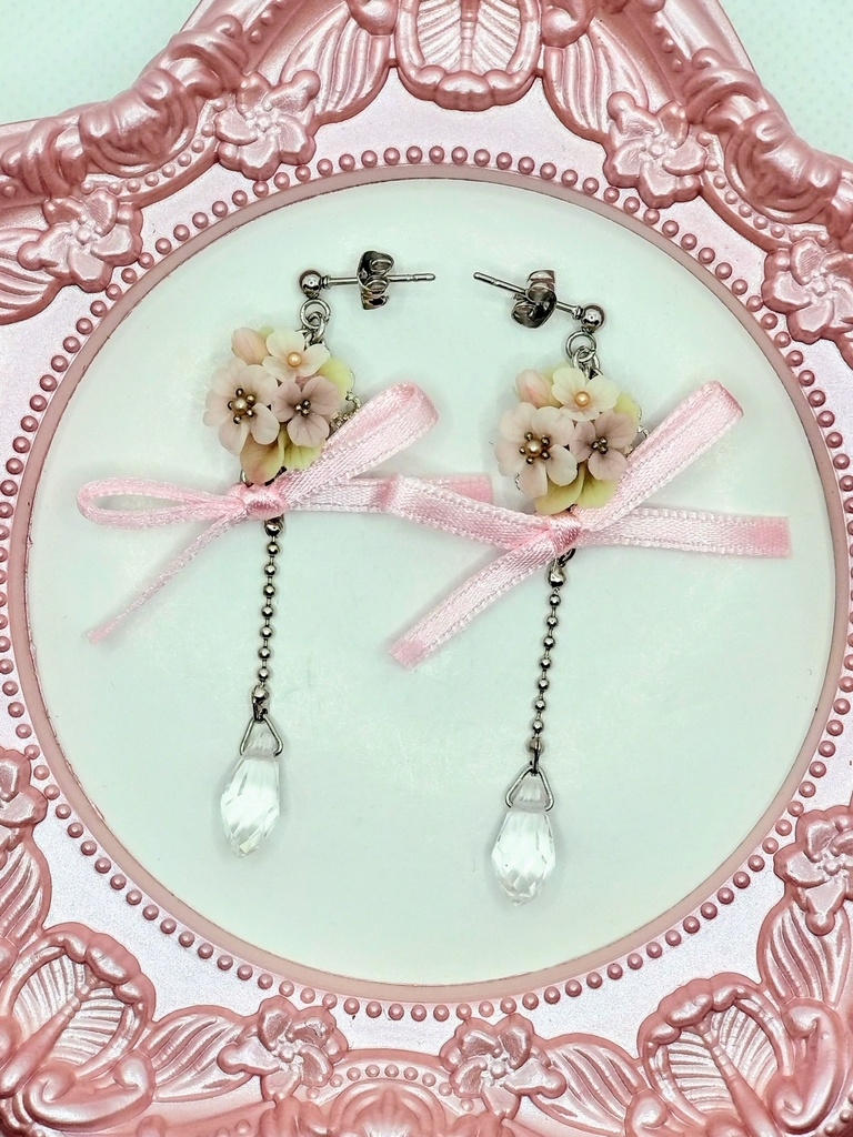421 桜のブーケリボンピアス