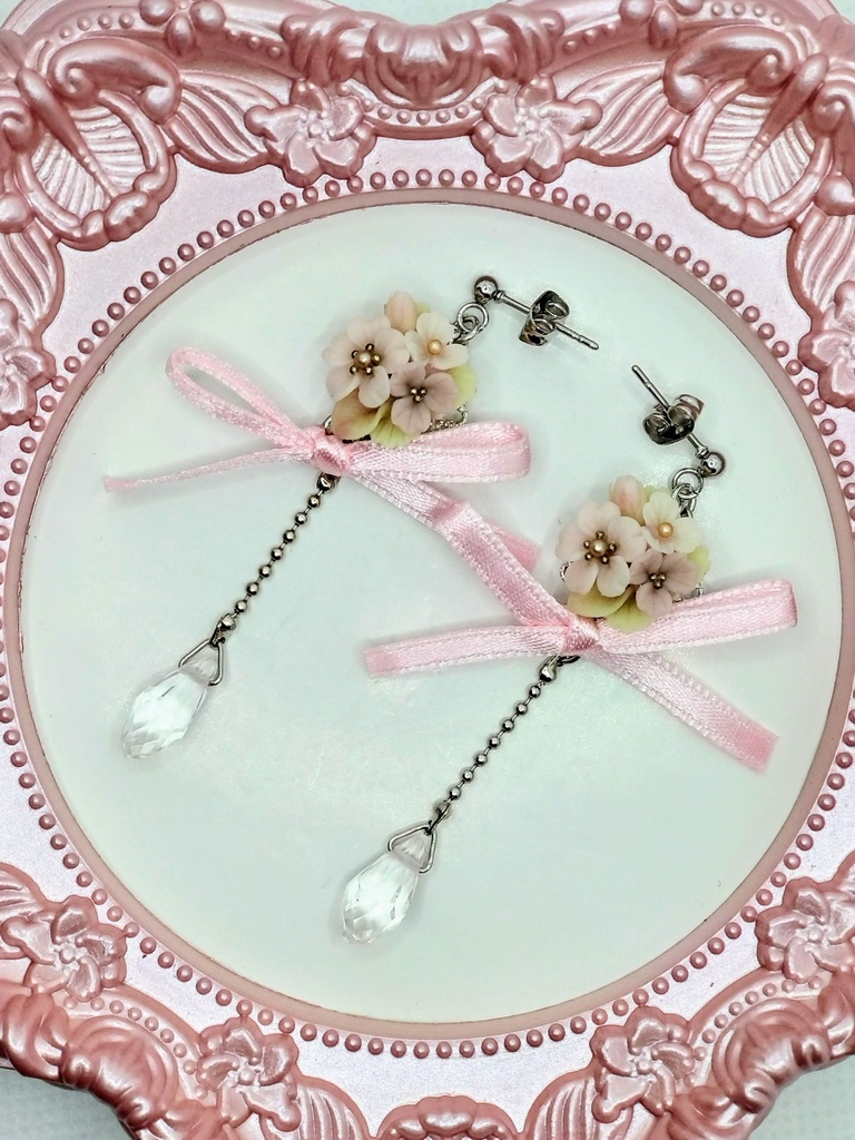 421 桜のブーケリボンピアス
