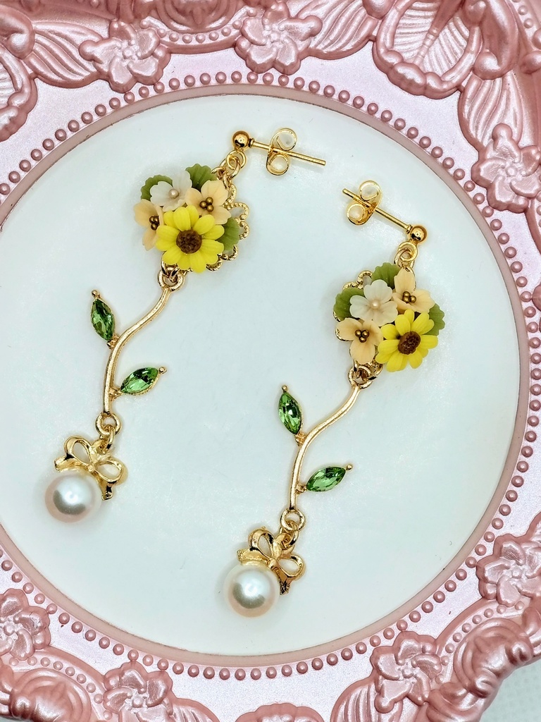 428 ひまわりのブーケピアス