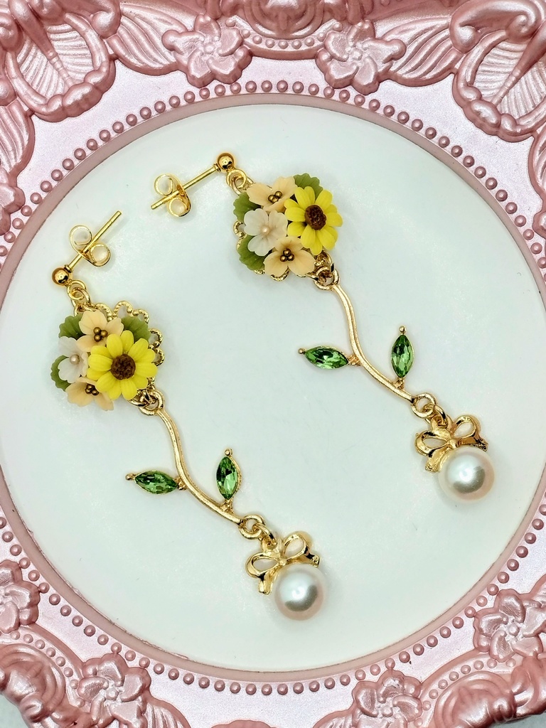 428 ひまわりのブーケピアス