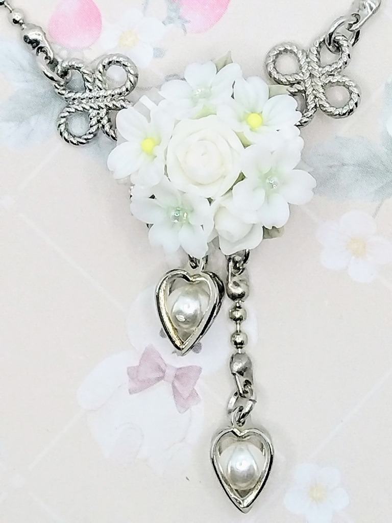 554 白桜のブーケネックレス