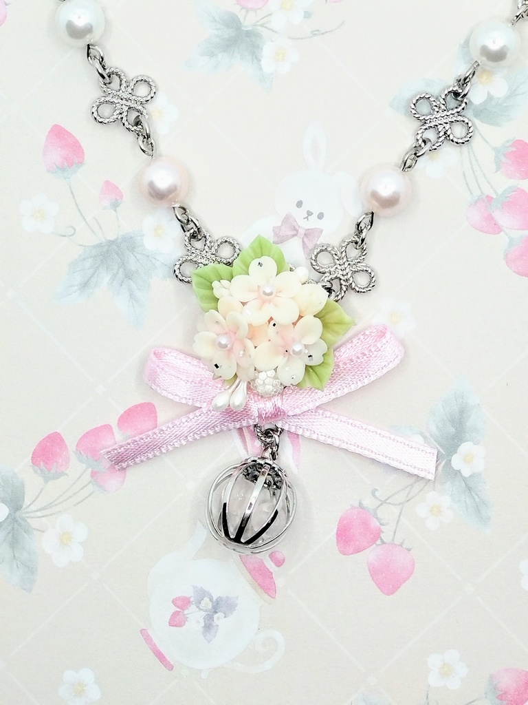 553 桜のブーケネックレス(かごチャーム)