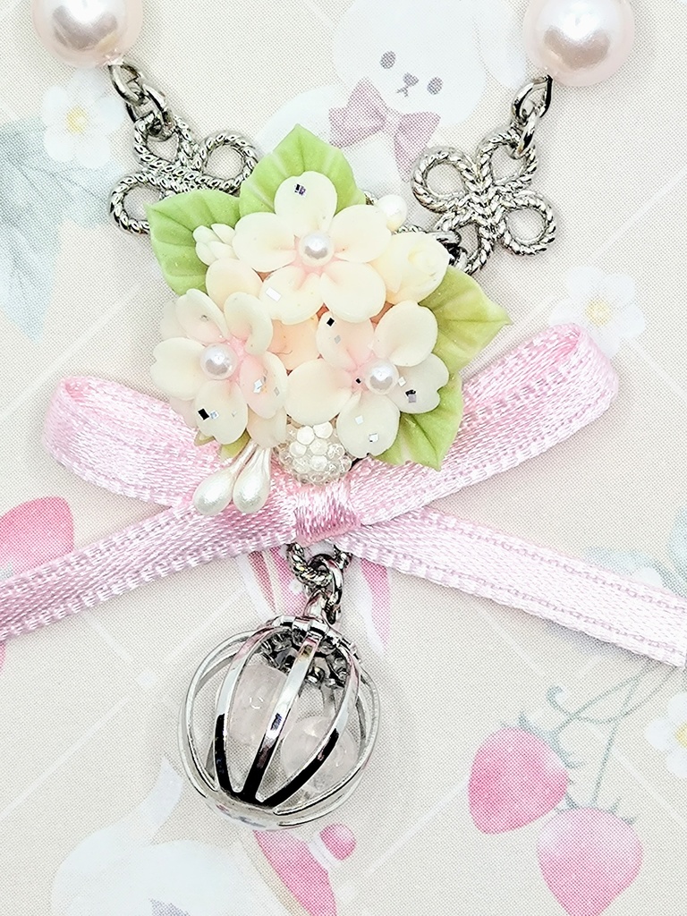 553 桜のブーケネックレス(かごチャーム)