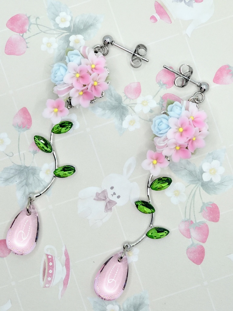 507 ピンクのすみれブーケピアス