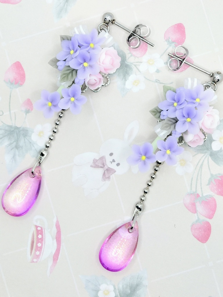505 薄紫のすみれブーケピアス