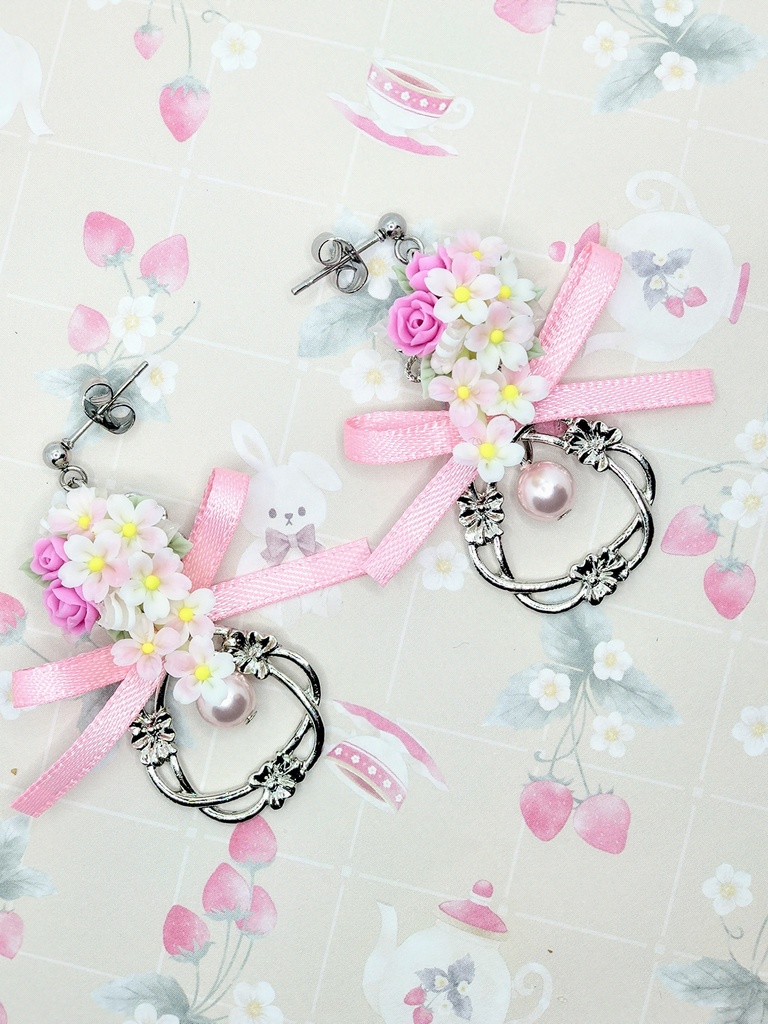 490 桜のキャスケードブーケピアス(リースチャーム)