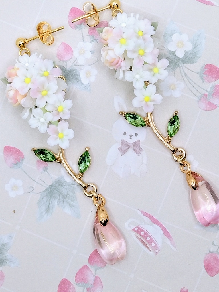 494 桜のキャスケードブーケピアス