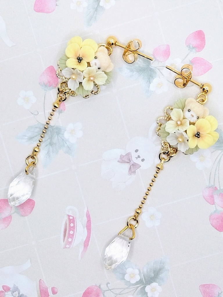 499 パンジーとちびくまちゃんブーケピアス