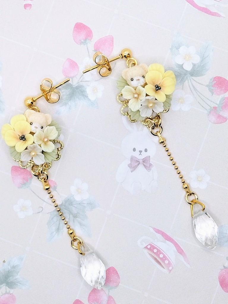 499 パンジーとちびくまちゃんブーケピアス