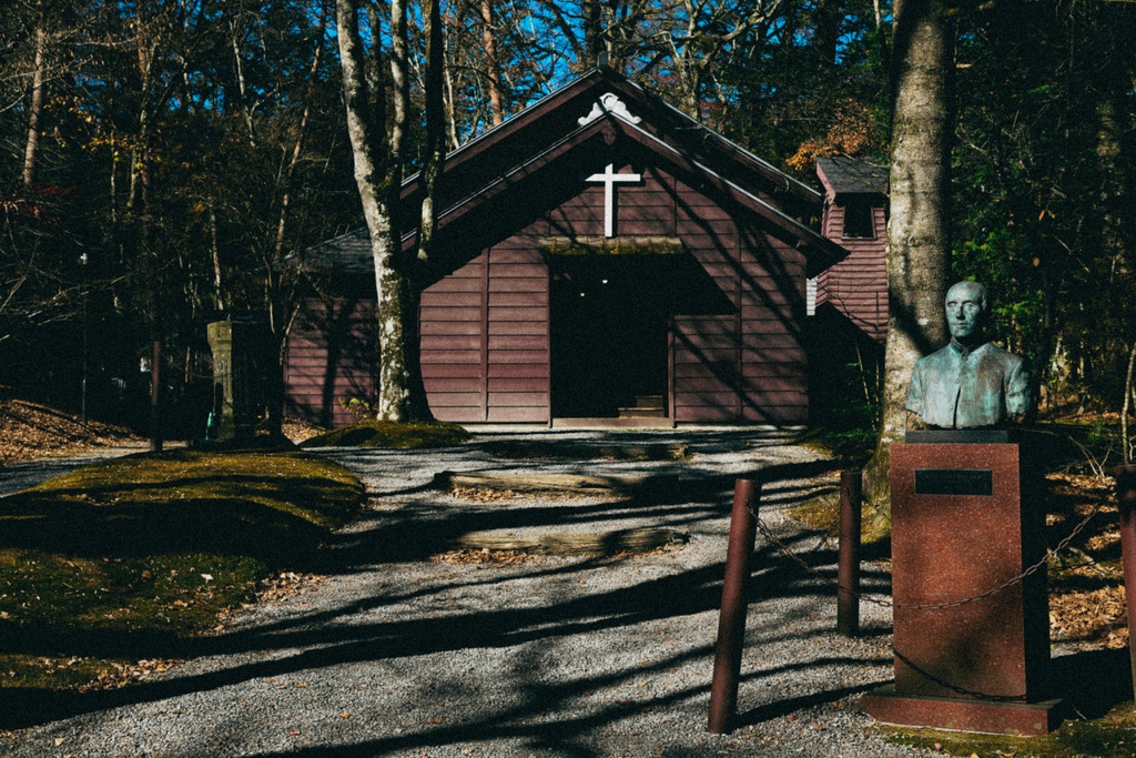 秋の林道・教会写真集