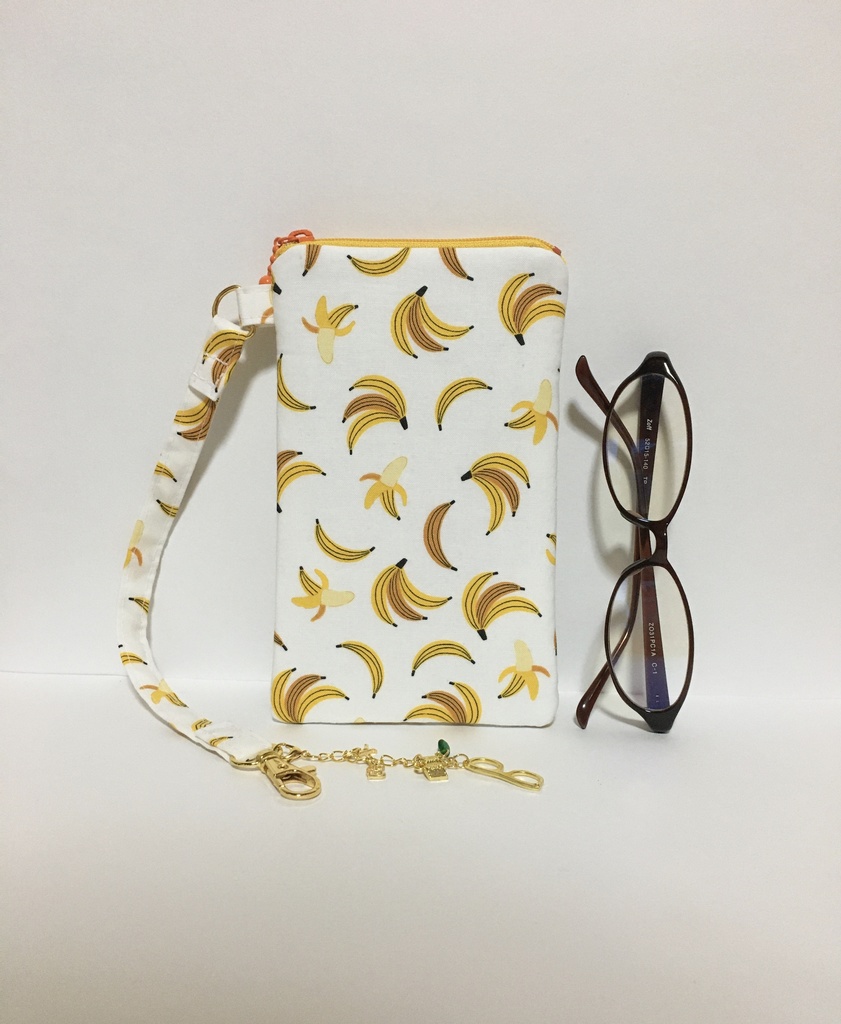 バナナ柄 ふんわり ストラップ付き メガネケース ペンケース