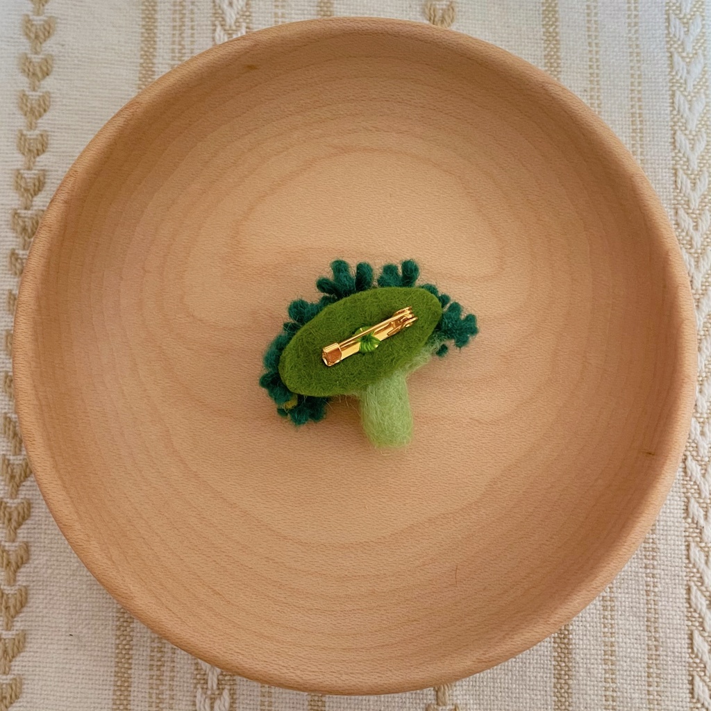 【羊毛ブローチ】ブロッコリー 。