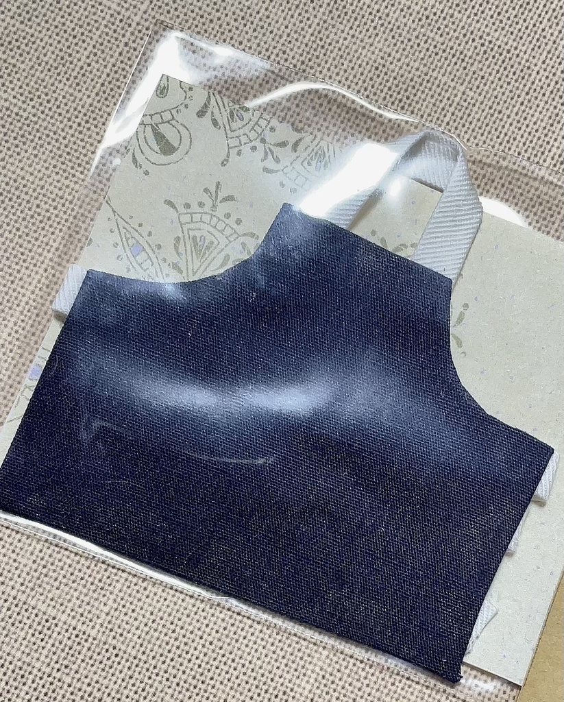 ねんどろいどどーる用 エプロン(紺)