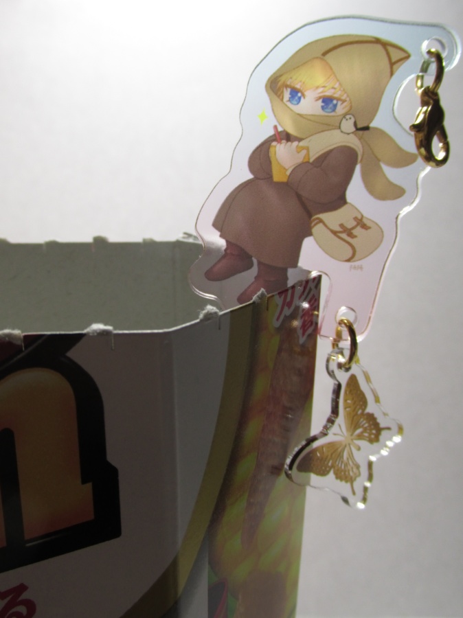 カップに乗る頭巾ちゃんアクキー(2種)