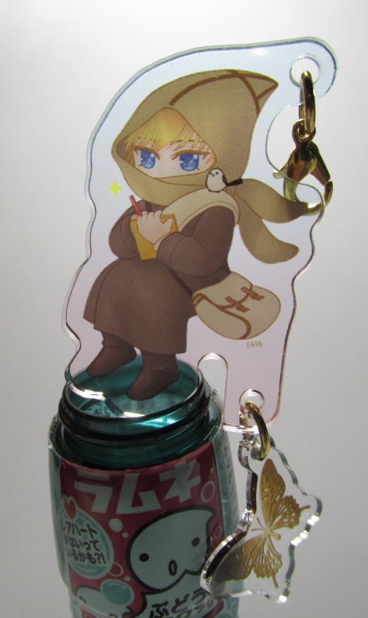 カップに乗る頭巾ちゃんアクキー(2種)