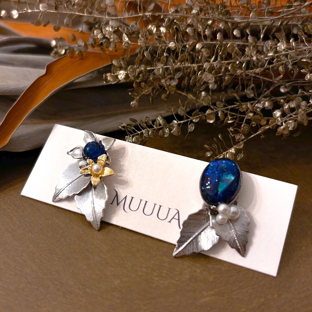 1/26新作◇伯仲ヴィンテージブローチ風ピアス(イヤリング交換可)