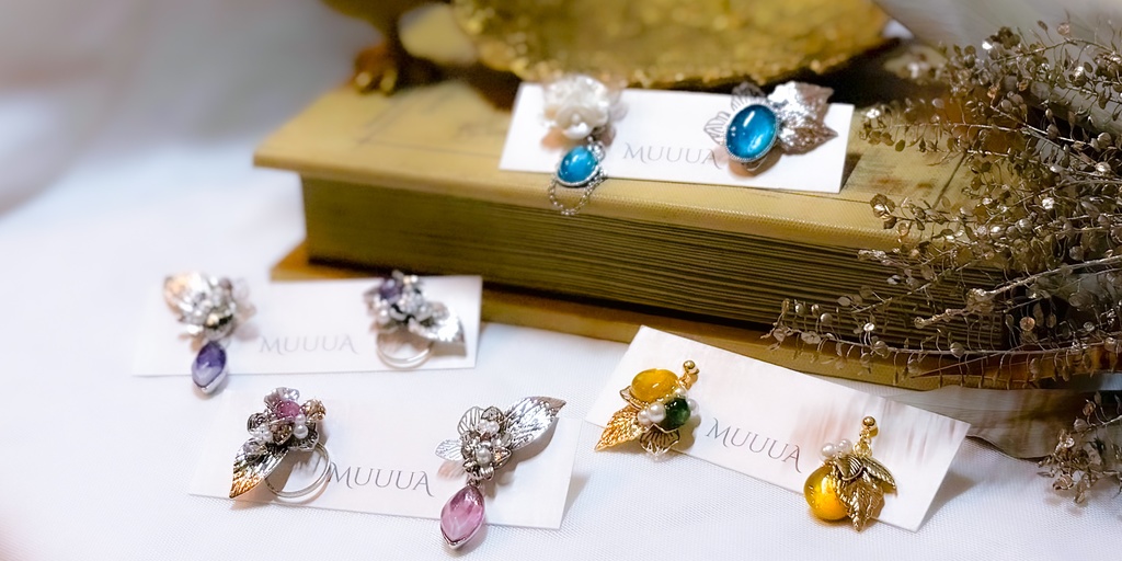 8/17新作◇江ヴィンテージブローチ風ピアス