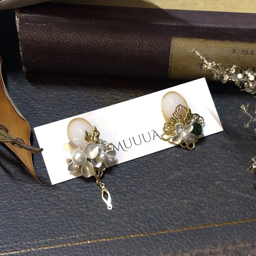 11/16新作◇江ヴィンテージブローチ風ピアス