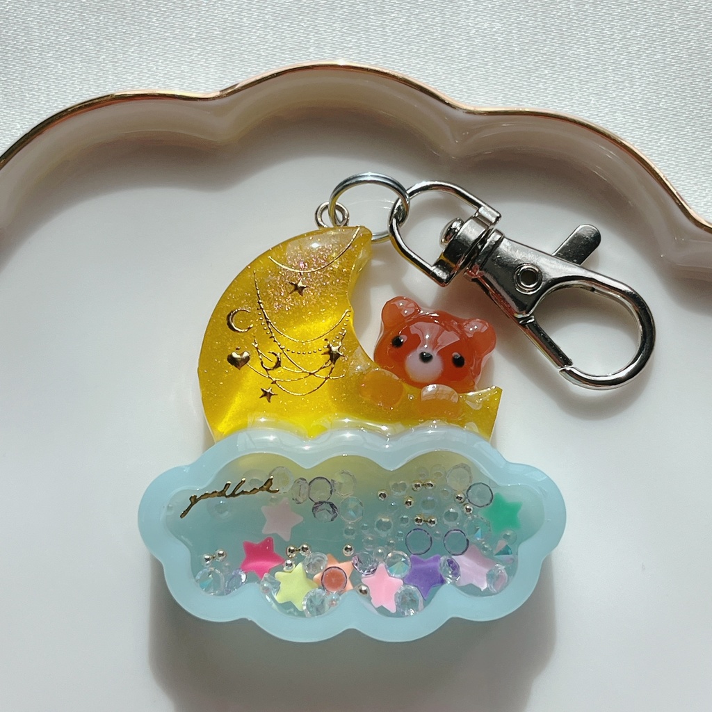 お空に浮かぶくまムーンキーホルダー①