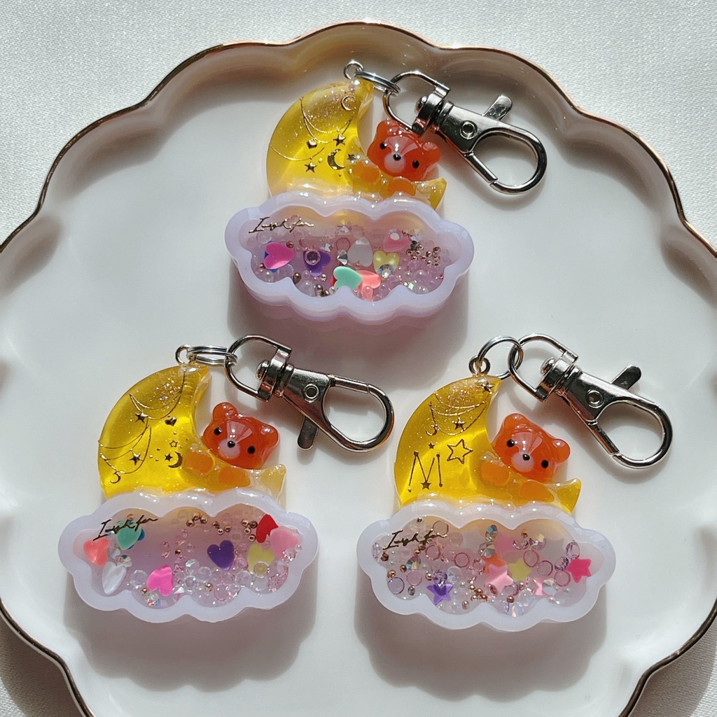 お空に浮かぶくまムーンキーホルダー②