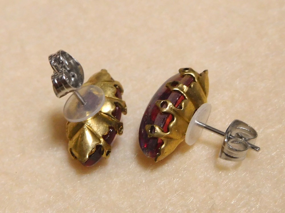 ドラゴンズブレス スタッドピアス(イヤリング変更不可)