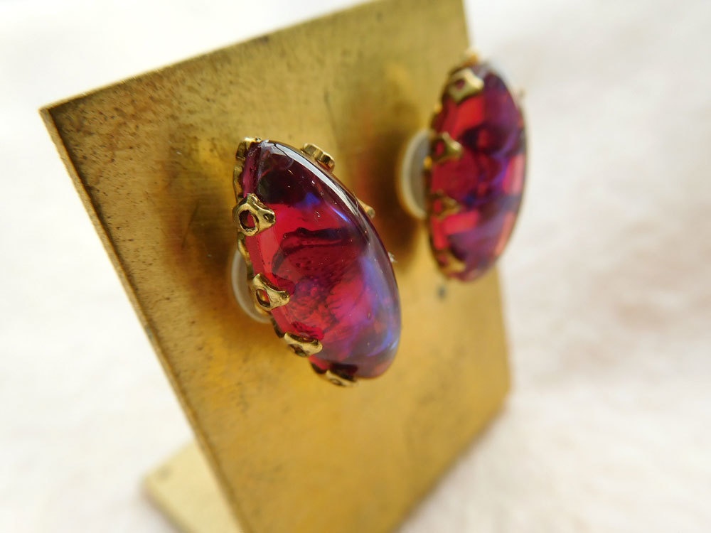 ドラゴンズブレス スタッドピアス(イヤリング変更不可)