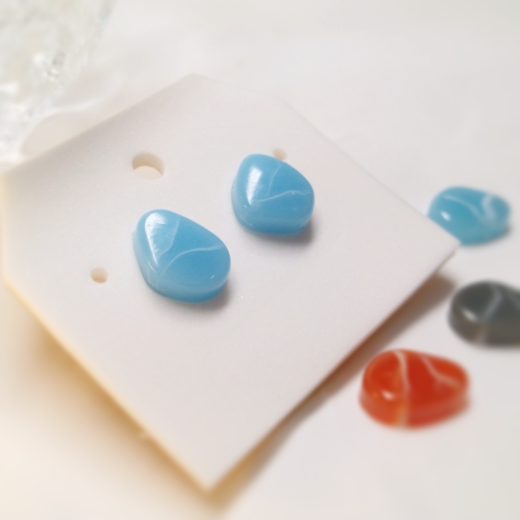 ミニ玉石風イヤリング