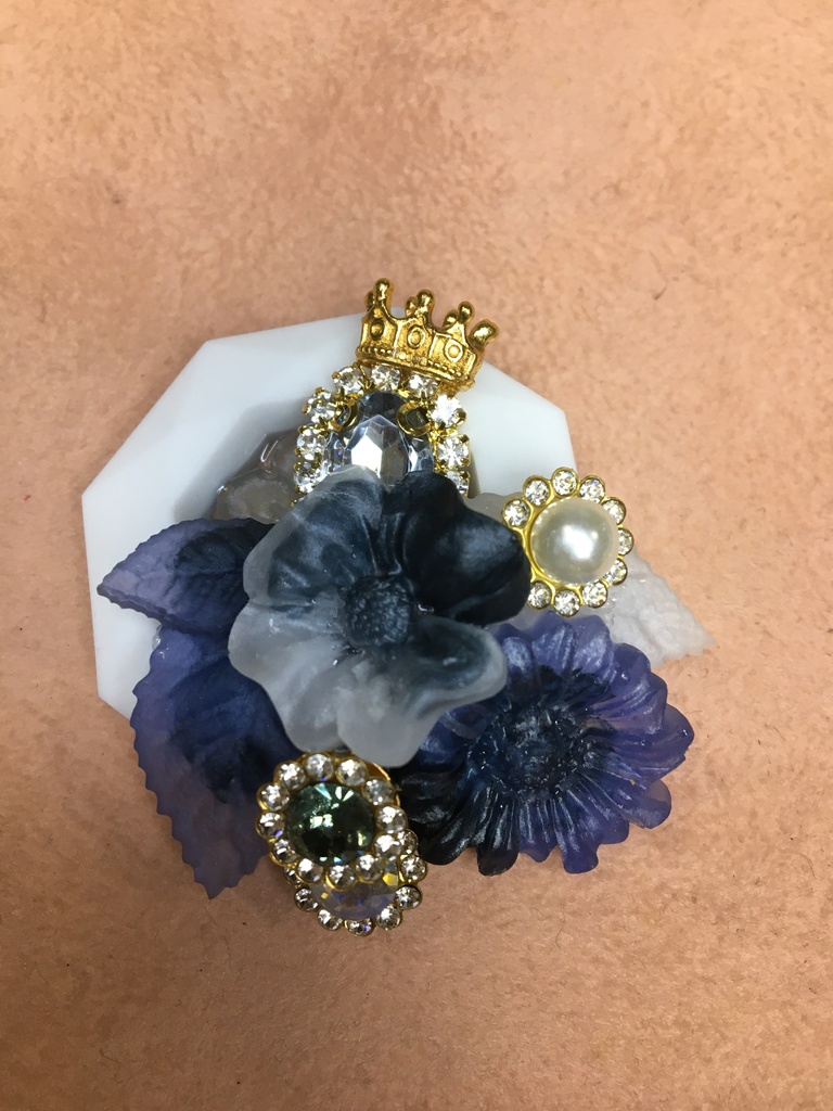 ツイステ ポニーフック 寮イメージ