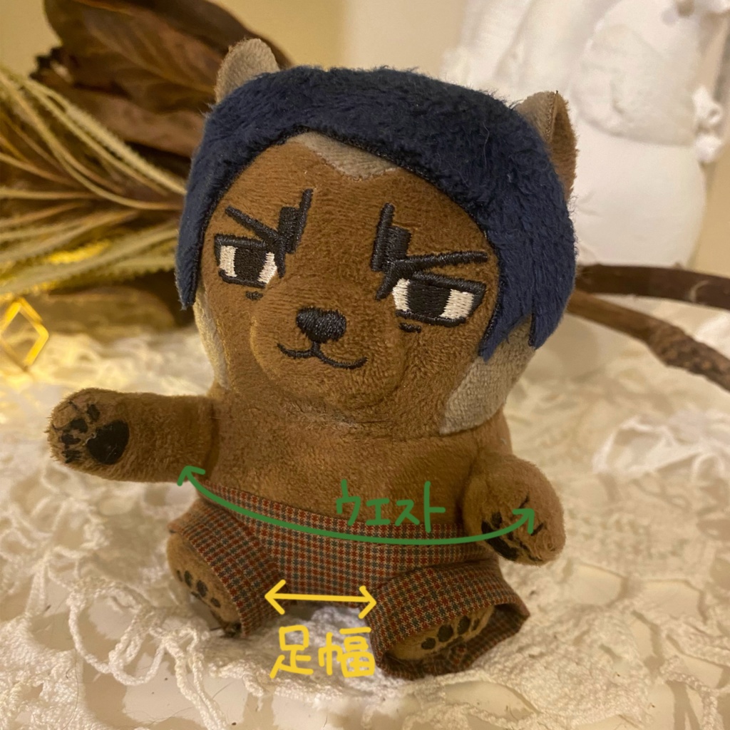 デニムのズボンとサロペット