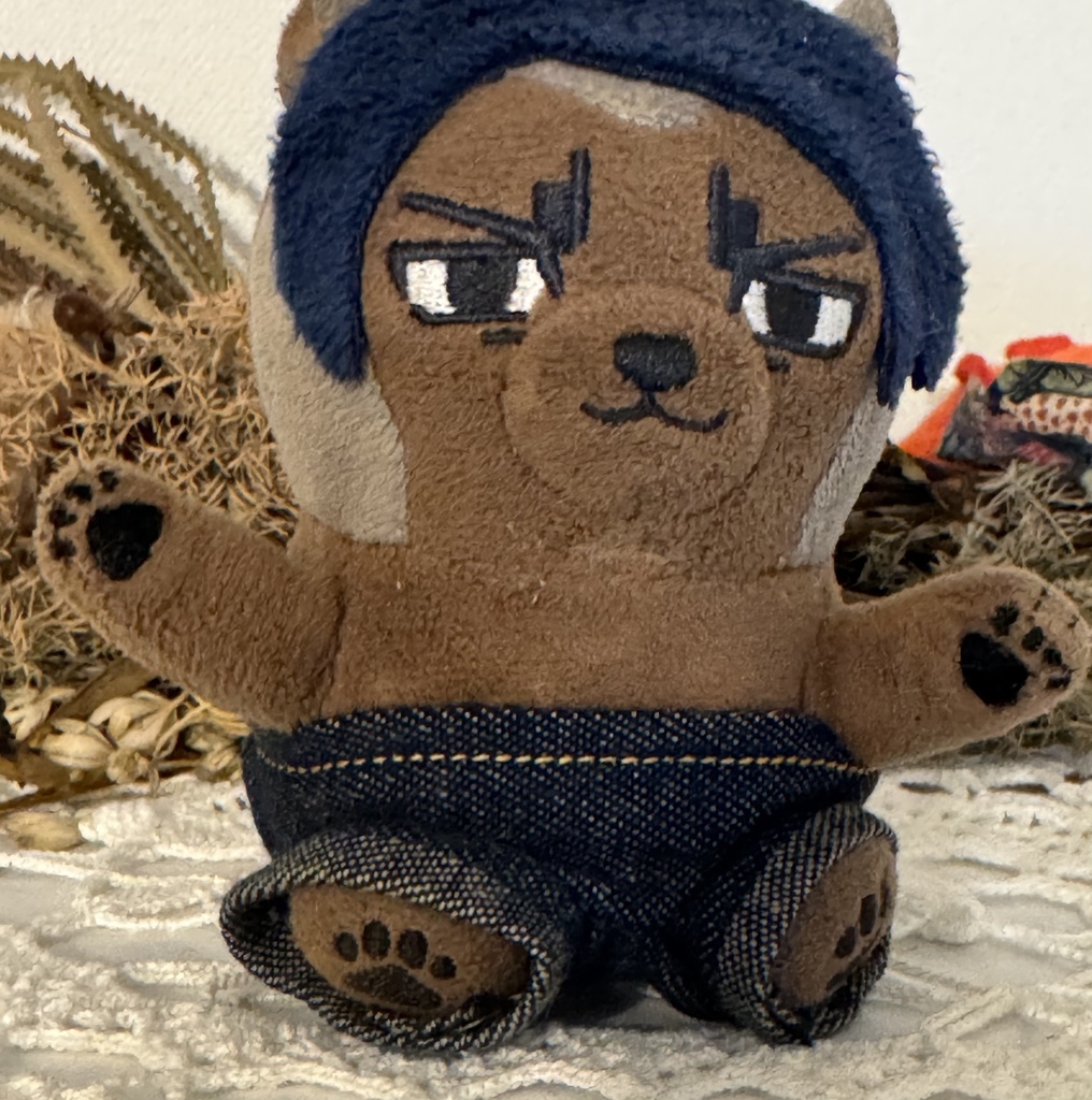 デニムのズボンとサロペット