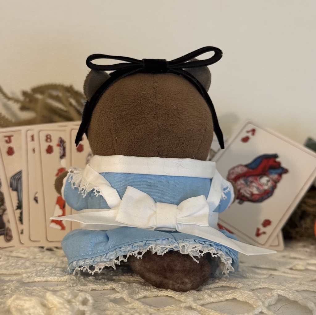 ワンダーランドのドレス