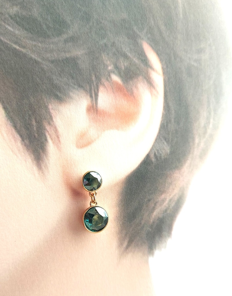 【mhyk】魔法の力が込められた宝石のピアス