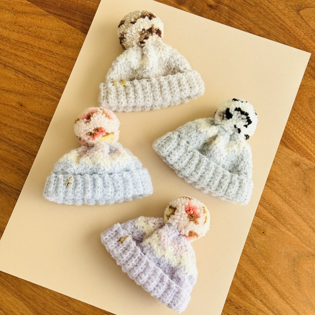 ヒョウ柄BIGポンポンニット帽