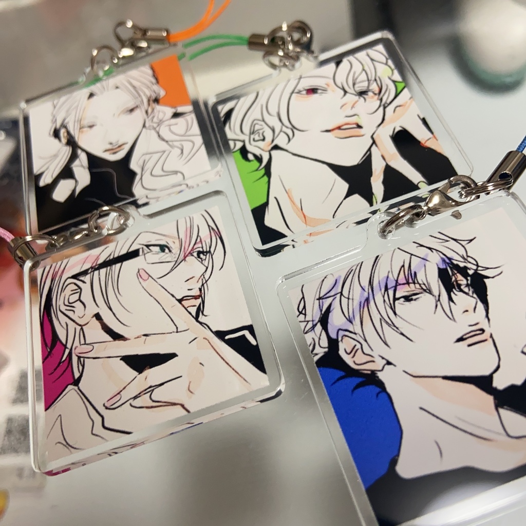 Eden アクリルキーホルダー