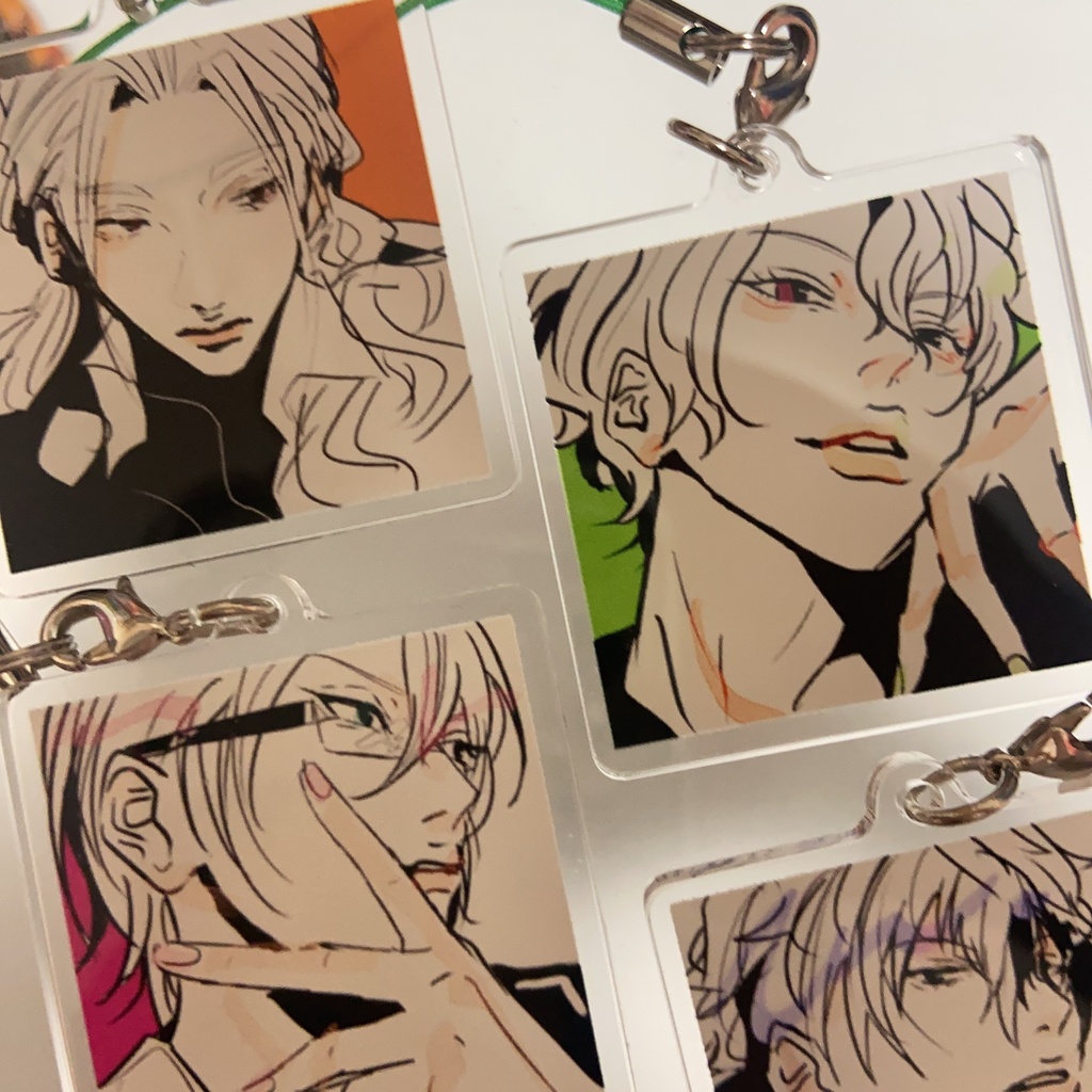 Eden アクリルキーホルダー