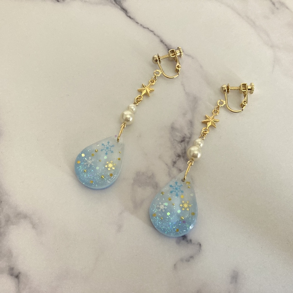雪の結晶ドロップイヤリング