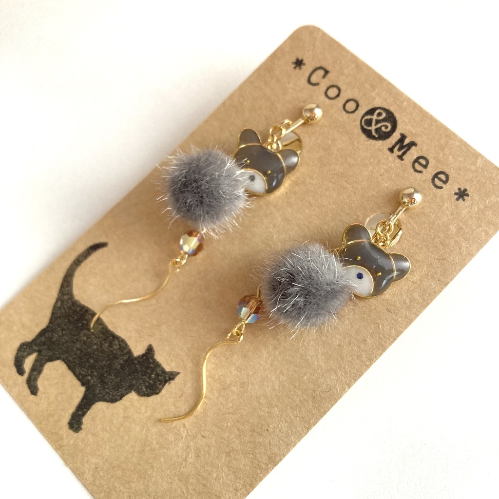 くまとファーのイヤリング