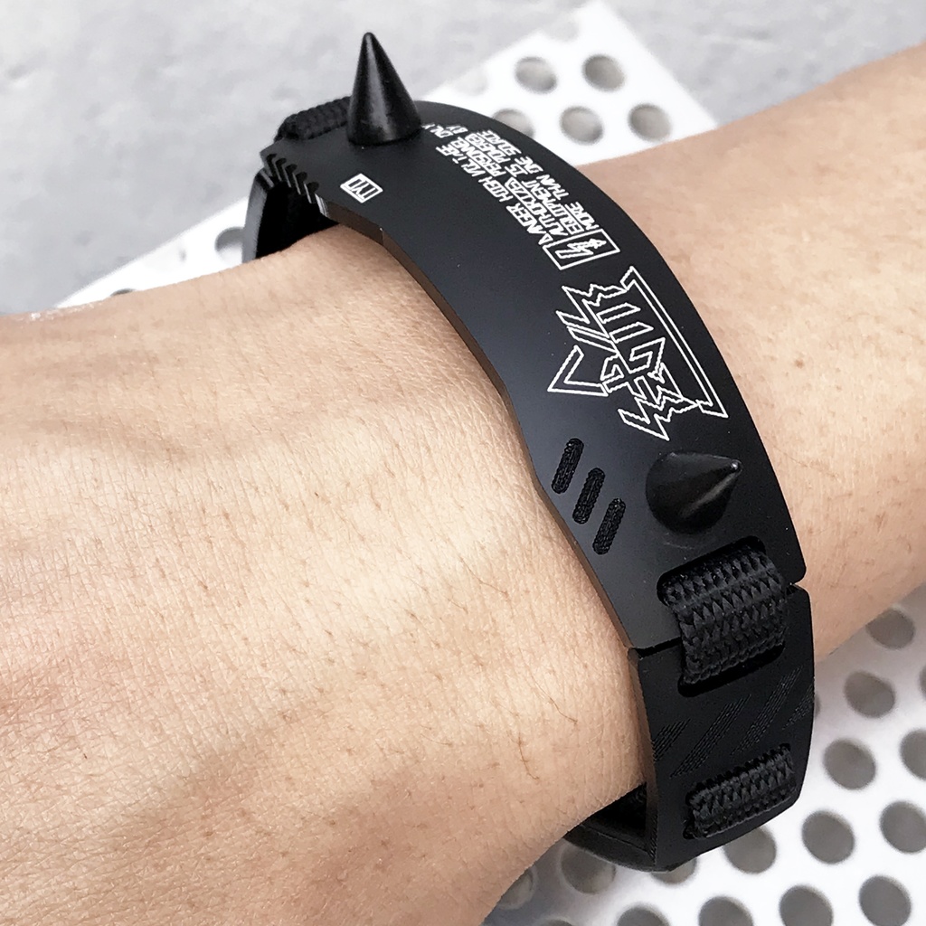 強襲型装甲リストバンドユニット_STR01