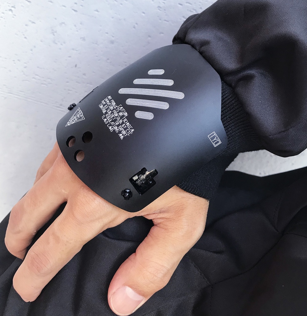 カフス用追加装甲ユニット(左右セット)