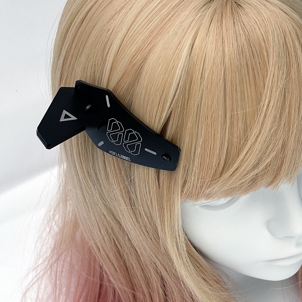 垂直尾翼バレッタユニット