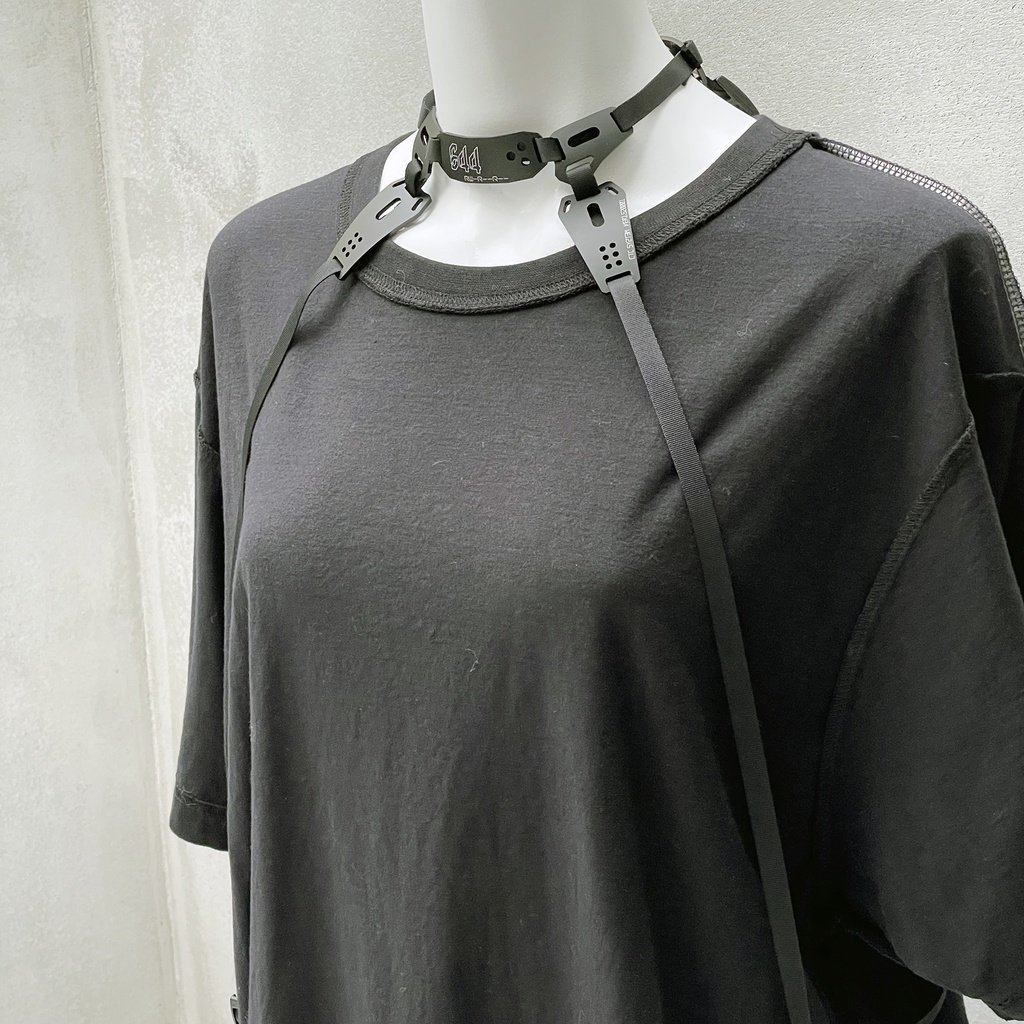 装甲ハーネスチョーカーユニット