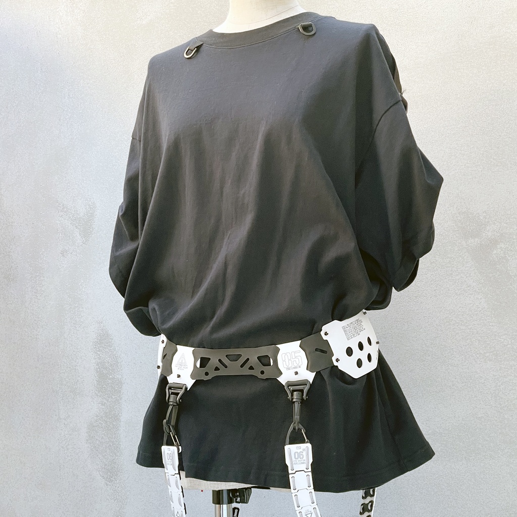 装甲ガーターベルトユニット05