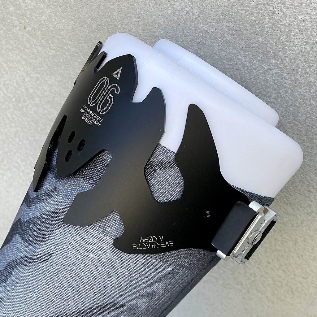 装甲レッグベルト06