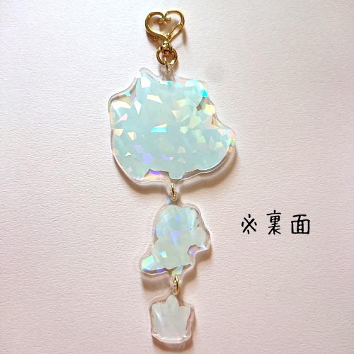 いつまでもツヨツヨでいてほしいぬいママにおくる…キラキラのアクキーや