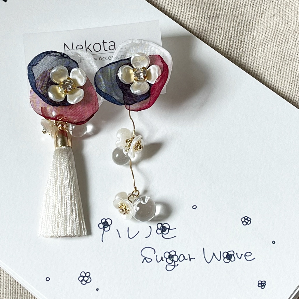 No.46 クリア ウェーブ ピアス イヤリング ハンドメイド 揺れる