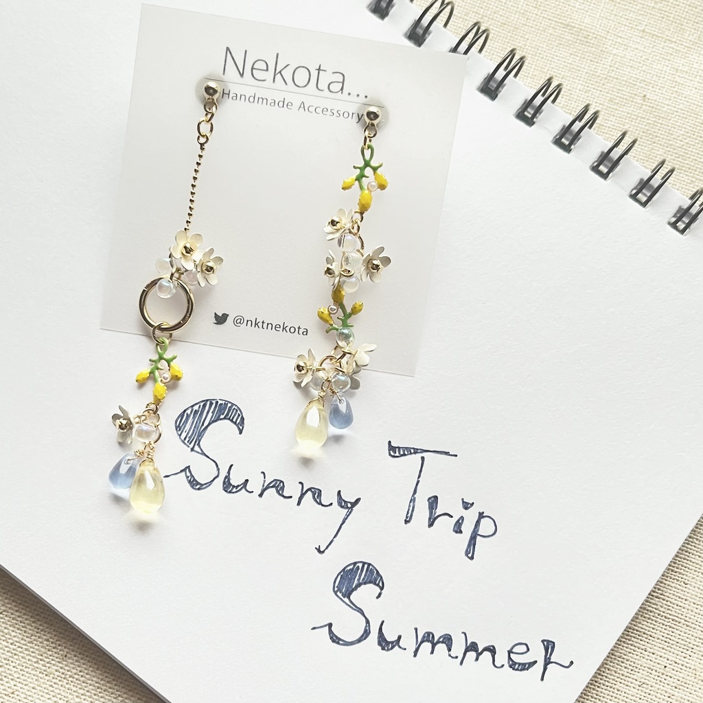 ALKALOID 『SunnyTrip Summer』イメージ アシンメトリーな揺れるピアス/イヤリング