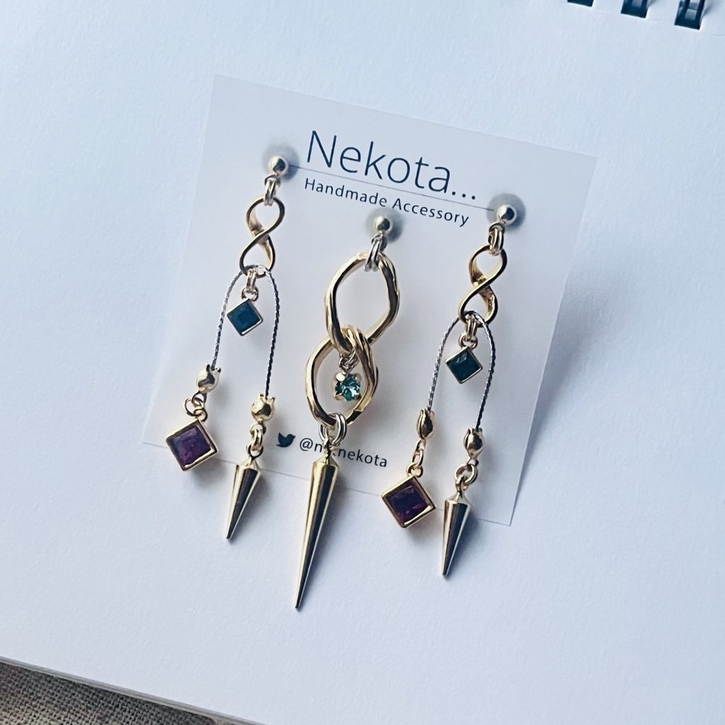 Eden 円環のRefraction イメージピアス/イヤリング