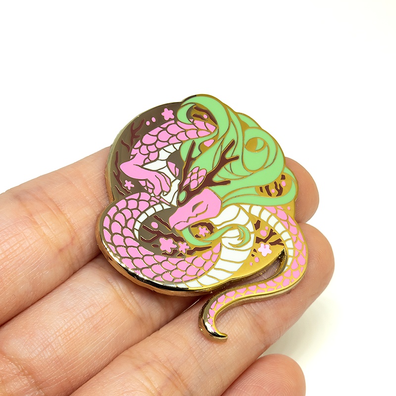 和龍ピンバッジ