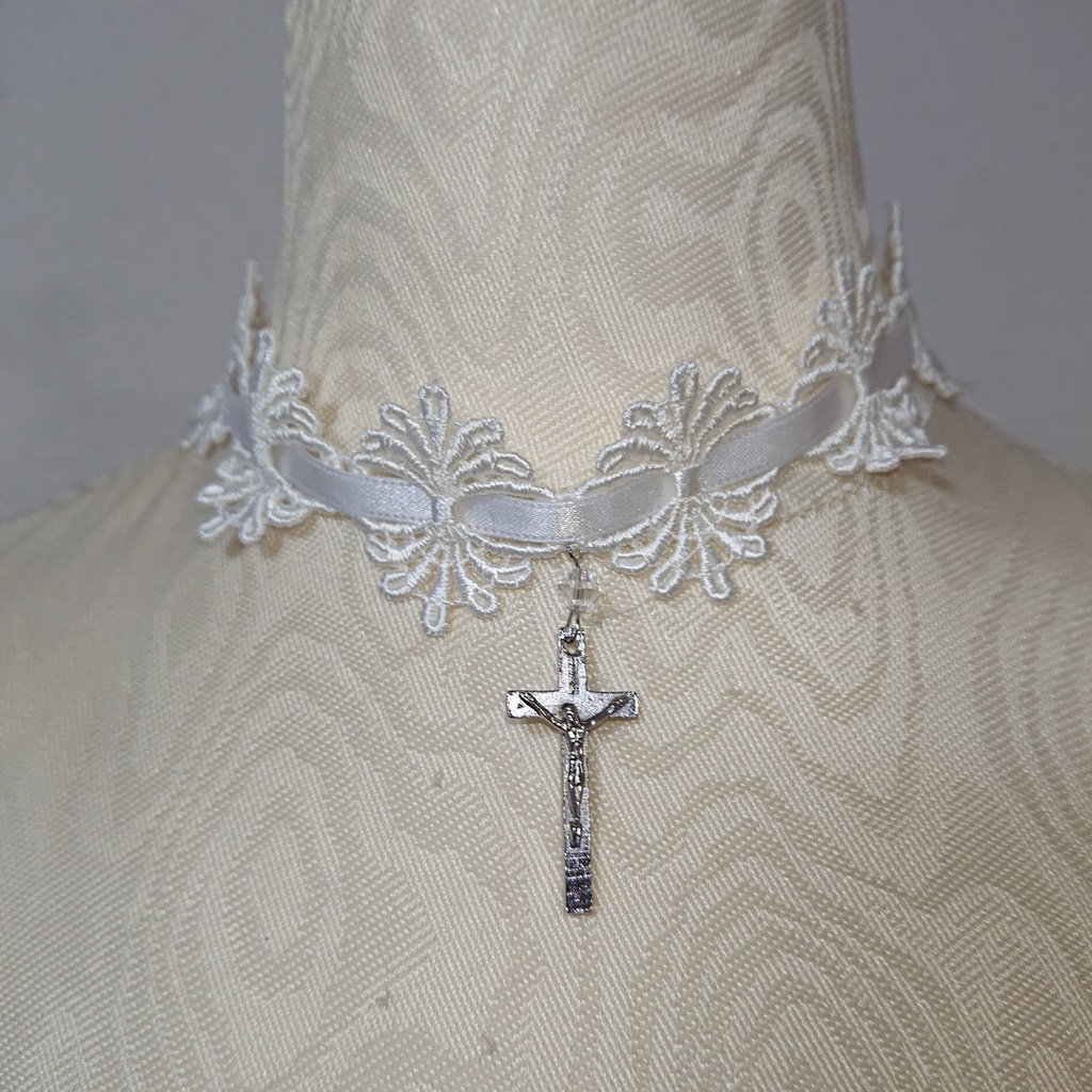 ブルームクロスレースチョーカー